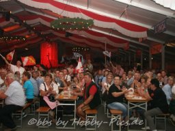 Pfunds-Kerle Fest, Einzug ins Festzelt