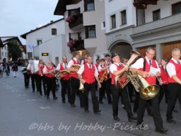 Festzug zum Festzelt