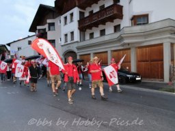 Festzug zum Festzelt