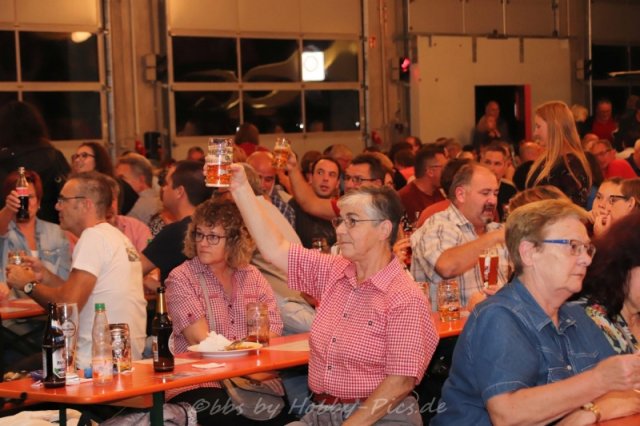 Alpenrock im Feuerwehrhaus, Samstag