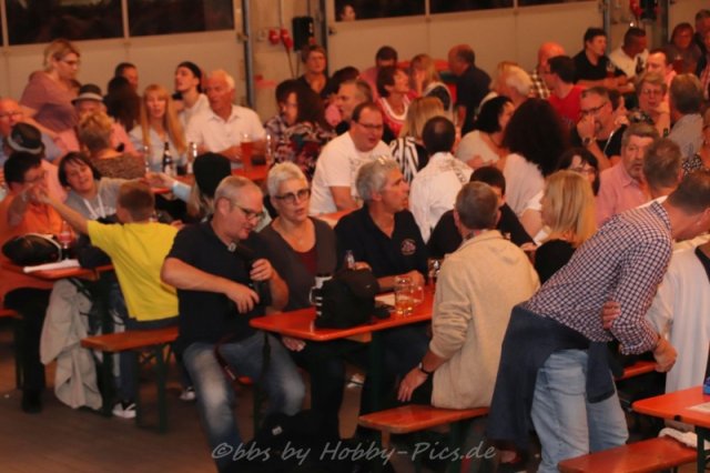 Alpenrock im Feuerwehrhaus, Samstag