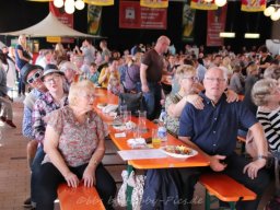 Alpenrock im Feuerwehrhaus, Sonntag
