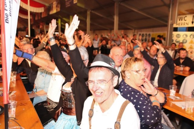 Pfunds-Kerle Fest, Freitag